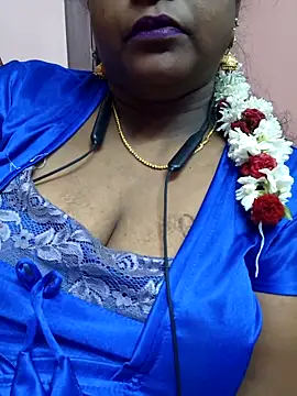 Snapshot of bakyasree143 chatting on September 15, 3:56 pm bakyasree143 online show from September 15, 3:56 pm