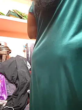 bakyasree143 online show from April 18, 8:42 pm