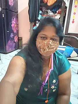 Snapshot of bakyasree143 chatting on June 2, 10:01 pm bakyasree143 online show from June 2, 10:01 pm