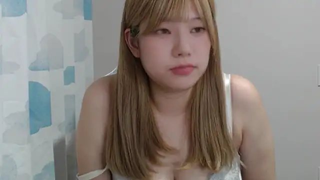 Snapshot of asuka_xoxo chatting on September 21, 8:10 pm asuka xoxo online show from September 21, 8:10 pm