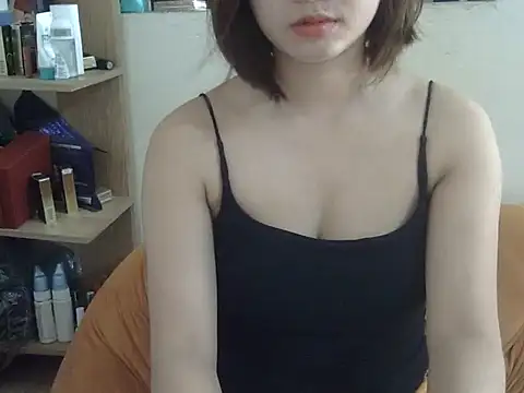 Snapshot of anna-sweet69 chatting on October 1, 3:12 am anna-sweet69 online show from October 1, 3:12 am