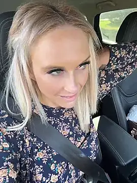imyourgoodgirl69 online show from July 24, 5:05 am