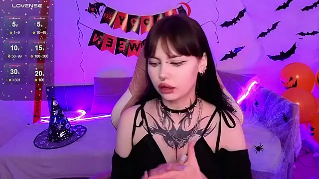 Snapshot of Morana_Batt chatting on October 31, 2:34 am Morana Batt online show from October 31, 2:34 am