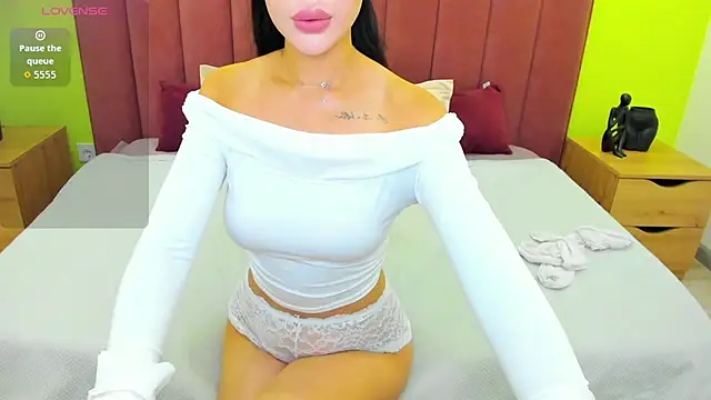 Snapshot of Jennifer_Munoz chatting on July 24, 1:36 am Jennifer Munoz online show from July 24, 1:36 am