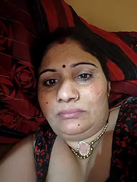 Snapshot of Rakhi99x chatting on April 14, 4:40 am Rakhi99x online show from April 14, 4:40 am