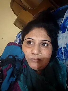 Snapshot of Rakhi99x chatting on April 18, 8:07 am Rakhi99x online show from April 18, 8:07 am