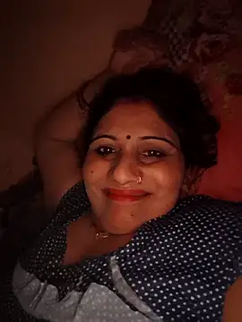 Snapshot of Rakhi99x chatting on May 3, 6:25 pm Rakhi99x online show from May 3, 6:25 pm