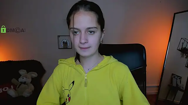 Snapshot of talia_seduce chatting on October 1, 1:17 pm talia seduce online show from October 1, 1:17 pm