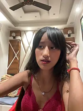 Snapshot of lily_9900 chatting on November 5, 7:14 pm lily 9900 online show from November 5, 7:14 pm