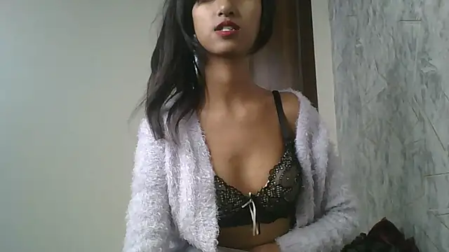 Snapshot of lily_9900 chatting on November 29, 7:28 pm lily 9900 online show from November 29, 7:28 pm