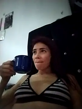 dulcelatin21 online show from November 15, 4:03 pm