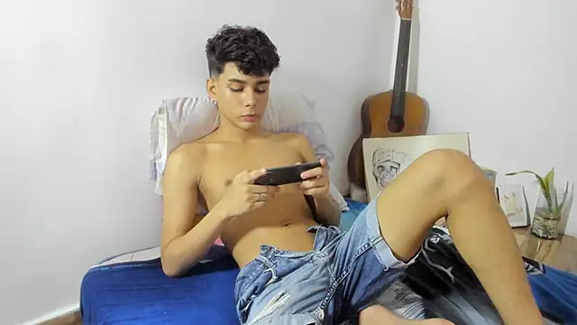 AliottTwink online show from September 14, 2:54 am