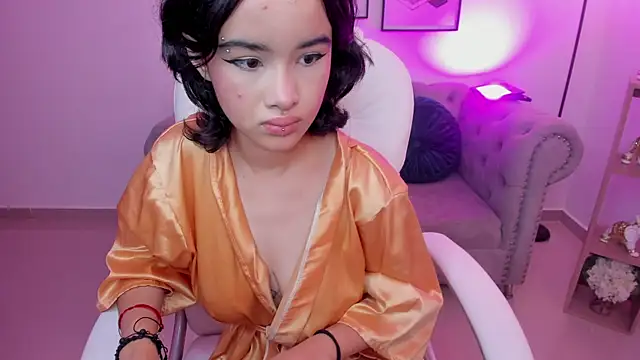 pekylove  online show from October 10, 9:52 am