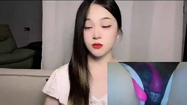 woaiqinqin online show from June 8, 4:40 pm