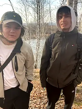 Snapshot of desiredude9 chatting on October 31, 6:47 am desiredude9 online show from October 31, 6:47 am