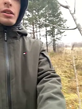 Snapshot of desiredude9 chatting on November 4, 8:46 am desiredude9 online show from November 4, 8:46 am