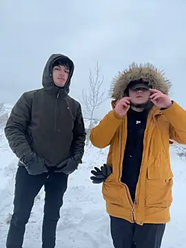 Snapshot of desiredude9 chatting on November 14, 9:08 am desiredude9 online show from November 14, 9:08 am