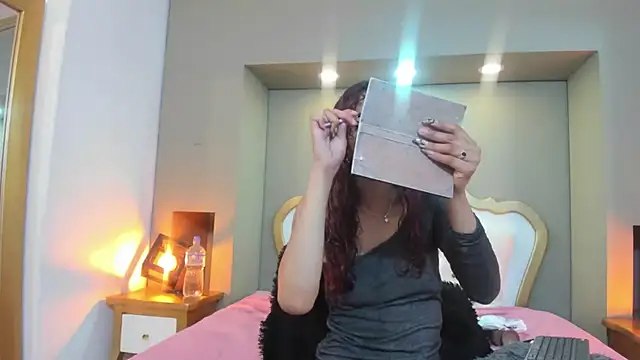 AteneaGreyy online show from September 17, 11:45 am