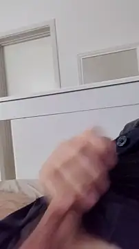 NewJoiner online show from February 20, 6:30 pm