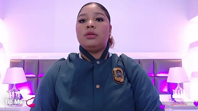 LennaEvans online show from October 6, 10:45 am