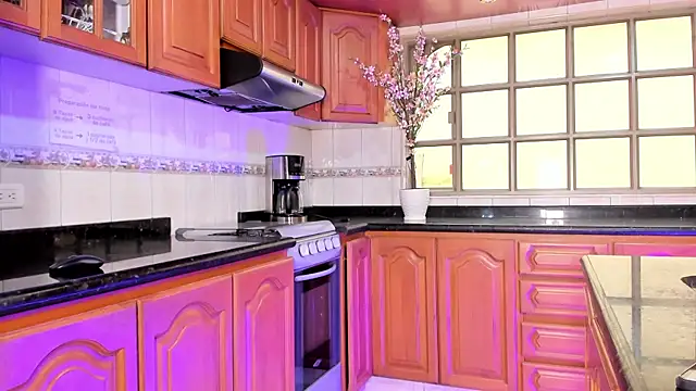 celeste contreras online show from November 19, 12:05 pm