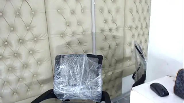 JessicaHott01 online show from February 23, 8:39 pm