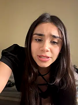 Snapshot of Ariovalle chatting on December 18, 7:58 am Ariovalle online show from December 18, 7:58 am