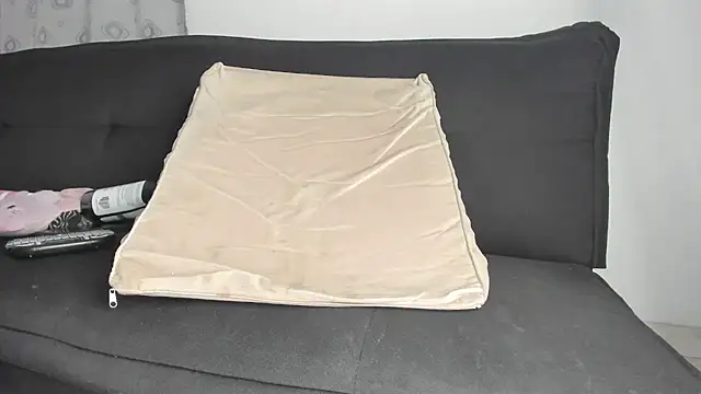 mila dash online show from October 11, 1:27 am