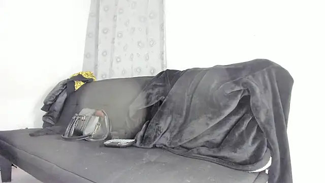 mila dash online show from November 8, 1:06 am