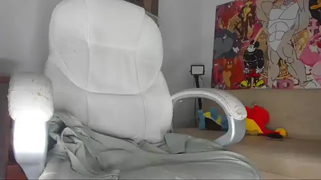 mila dash online show from November 21, 10:14 am