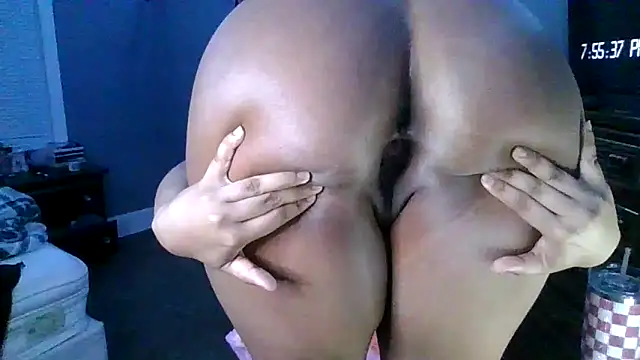 ebonymama23 online show from October 24, 11:56 pm