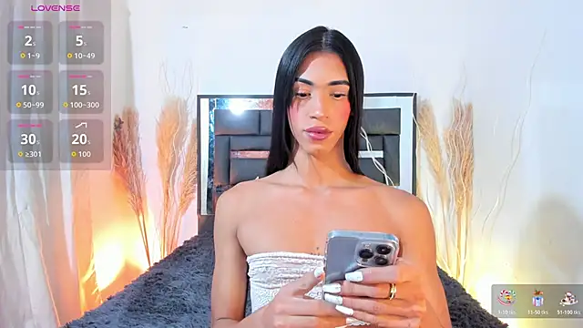 Snapshot of REINA_ADAHARA chatting on November 13, 11:20 am REINA ADAHARA online show from November 13, 11:20 am