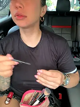 Snapshot of Sarahlove_90 chatting on September 17, 6:42 pm Sarahlove 90 online show from September 17, 6:42 pm