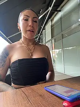 Snapshot of Sarahlove_90 chatting on September 23, 8:45 pm Sarahlove 90 online show from September 23, 8:45 pm