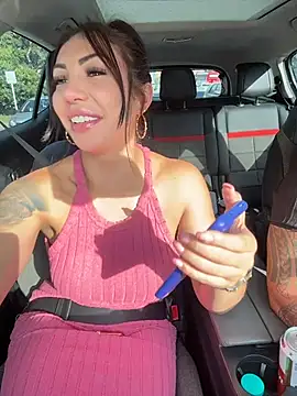 Snapshot of Sarahlove_90 chatting on September 25, 9:18 pm Sarahlove 90 online show from September 25, 9:18 pm