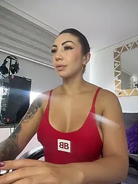 Sarahlove 90 online show from November 10, 5:45 pm