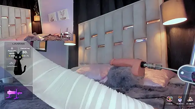 Snapshot of melody-rouss chatting on October 30, 4:03 am melody-rouss online show from October 30, 4:03 am