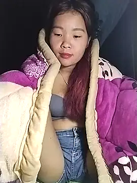 Snapshot of lylylove chatting on November 21, 9:30 am lylylove online show from November 21, 9:30 am