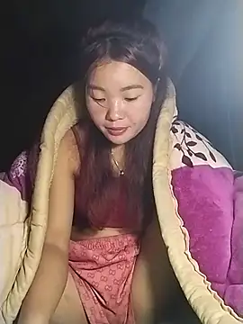 Snapshot of lylylove chatting on December 4, 12:36 pm lylylove online show from December 4, 12:36 pm