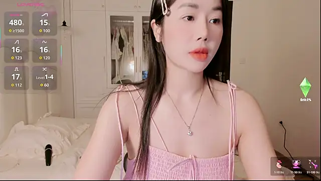 strawberry-ni online show from October 20, 11:21 am