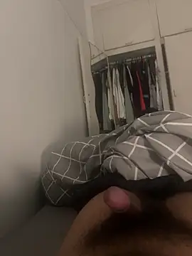 kitchiiii online show from October 5, 5:00 pm