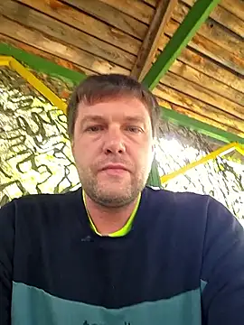 Snapshot of ZeoNVi chatting on April 13, 4:18 am ZeoNVi online show from April 13, 4:18 am