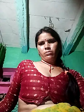 Snapshot of Sexy_queeny chatting on September 10, 3:01 pm Sexy queeny online show from September 10, 3:01 pm