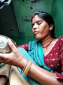 Snapshot of Sexy_queeny chatting on September 17, 6:26 am Sexy queeny online show from September 17, 6:26 am