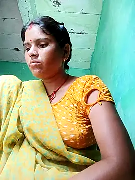 Snapshot of Sexy_queeny chatting on September 18, 7:43 am Sexy queeny online show from September 18, 7:43 am