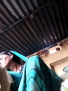 Snapshot of Sexy_queeny chatting on September 25, 1:42 am Sexy queeny online show from September 25, 1:42 am