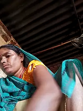 Snapshot of Sexy_queeny chatting on October 11, 3:39 am Sexy queeny online show from October 11, 3:39 am