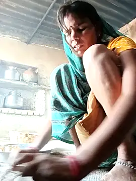 Snapshot of Sexy_queeny chatting on October 15, 3:39 am Sexy queeny online show from October 15, 3:39 am