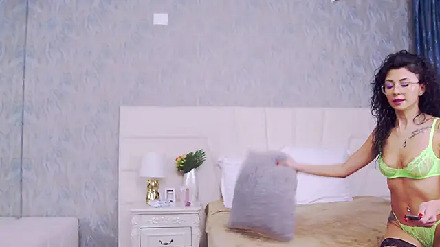 GraceRous online show from November 27, 6:15 am