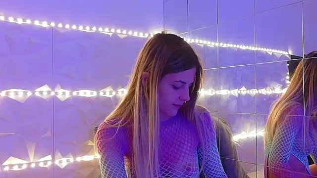 Snapshot of Aishha_ chatting on October 6, 5:16 am Aishha online show from October 6, 5:16 am